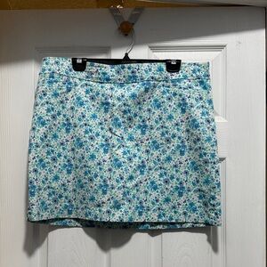 Croft & Barrow Blue and White Floral Skort